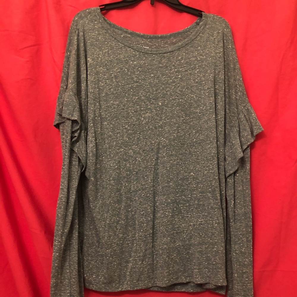 Super cute long sleeve T-shirt